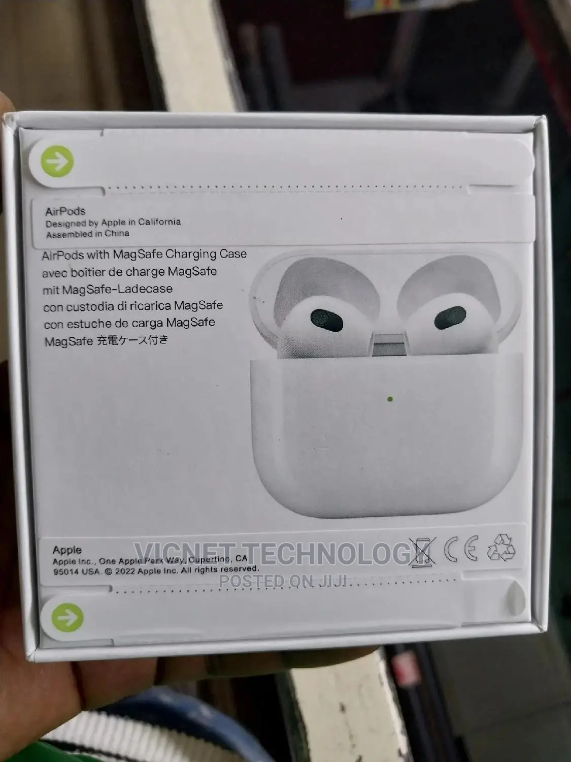 Apple Airpods(3rd Generation)Wireless Earbuds