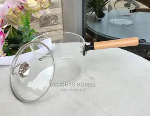 Glass Heat Resistant Pot With Wooden Handle