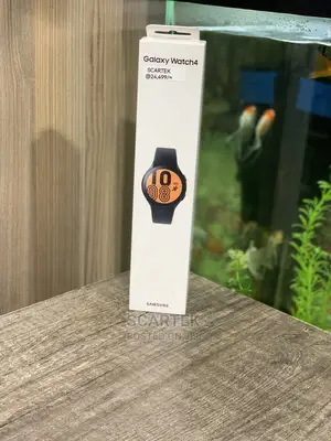Samsung Galaxy Watch 4 (Black)