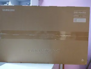 UHD Samsung Monitor 32inches