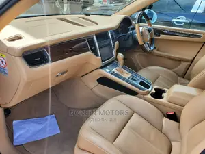 Porsche Macan 2016 Pearl