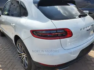 Porsche Macan 2016 Pearl