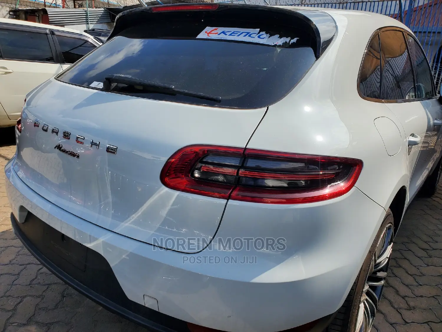 Porsche Macan 2016 Pearl