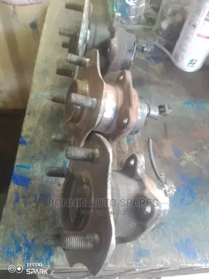 Nze/Fielder Rear Hub