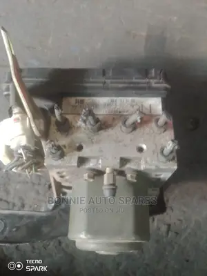 Fielder/Nze/Probox ABS Pump 9N