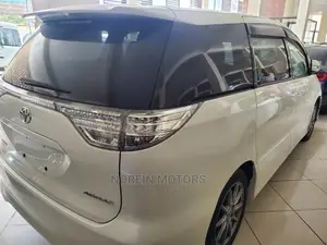 Toyota Estima 2015 Off White
