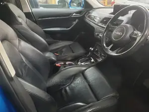 Audi Q3 2016 Blue