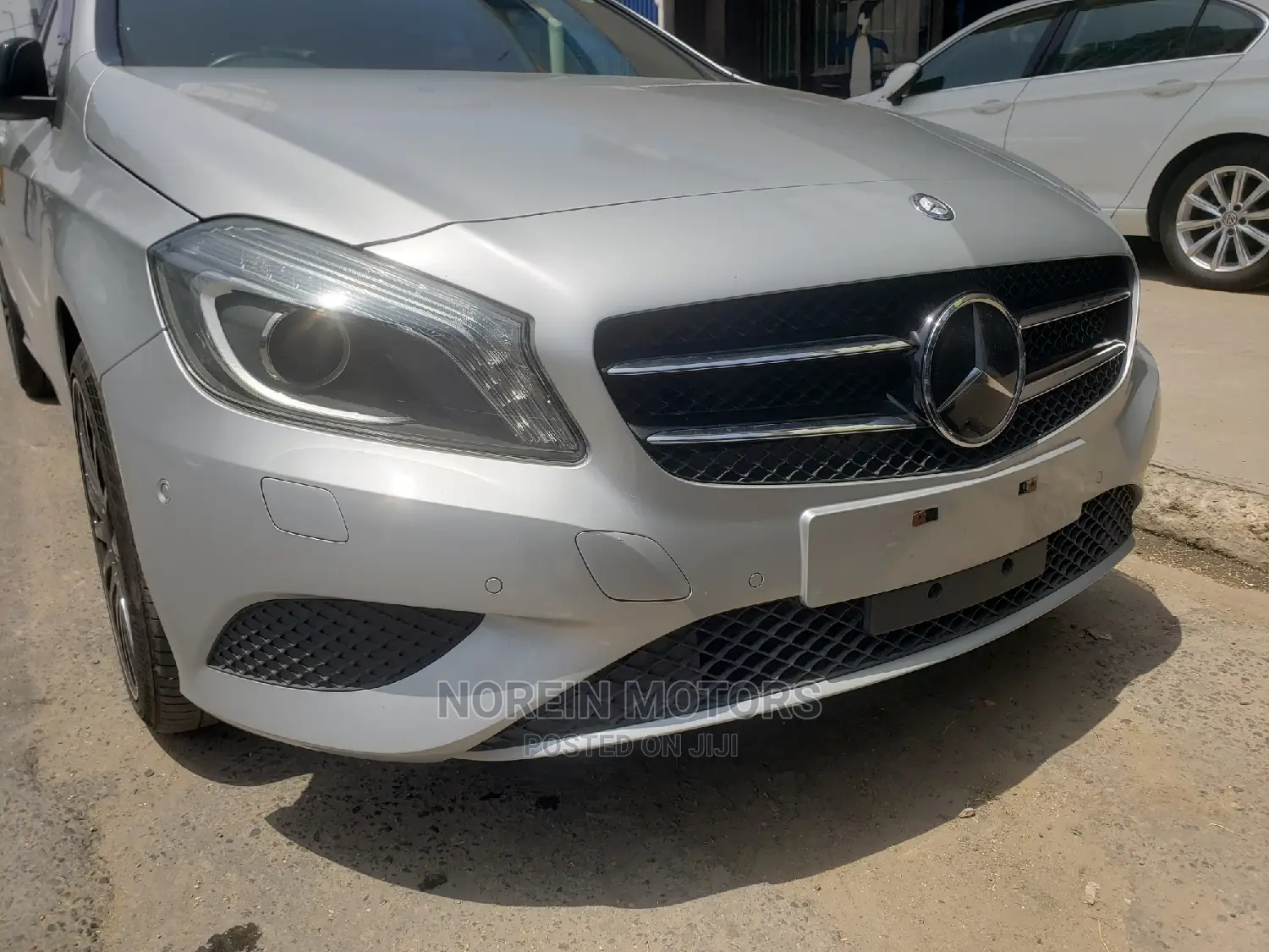 Mercedes-Benz B-Class 2016 Gray