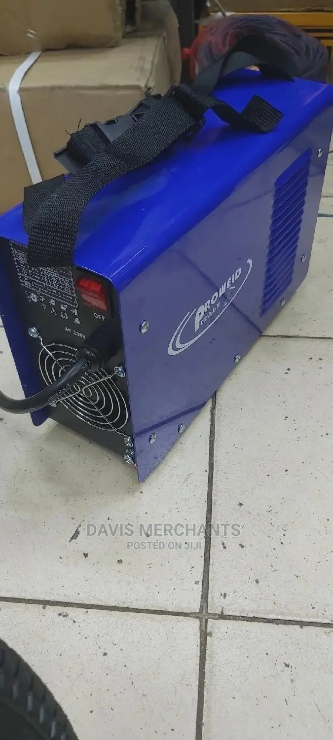 Welding Machine With 200amps Capacity High Performance