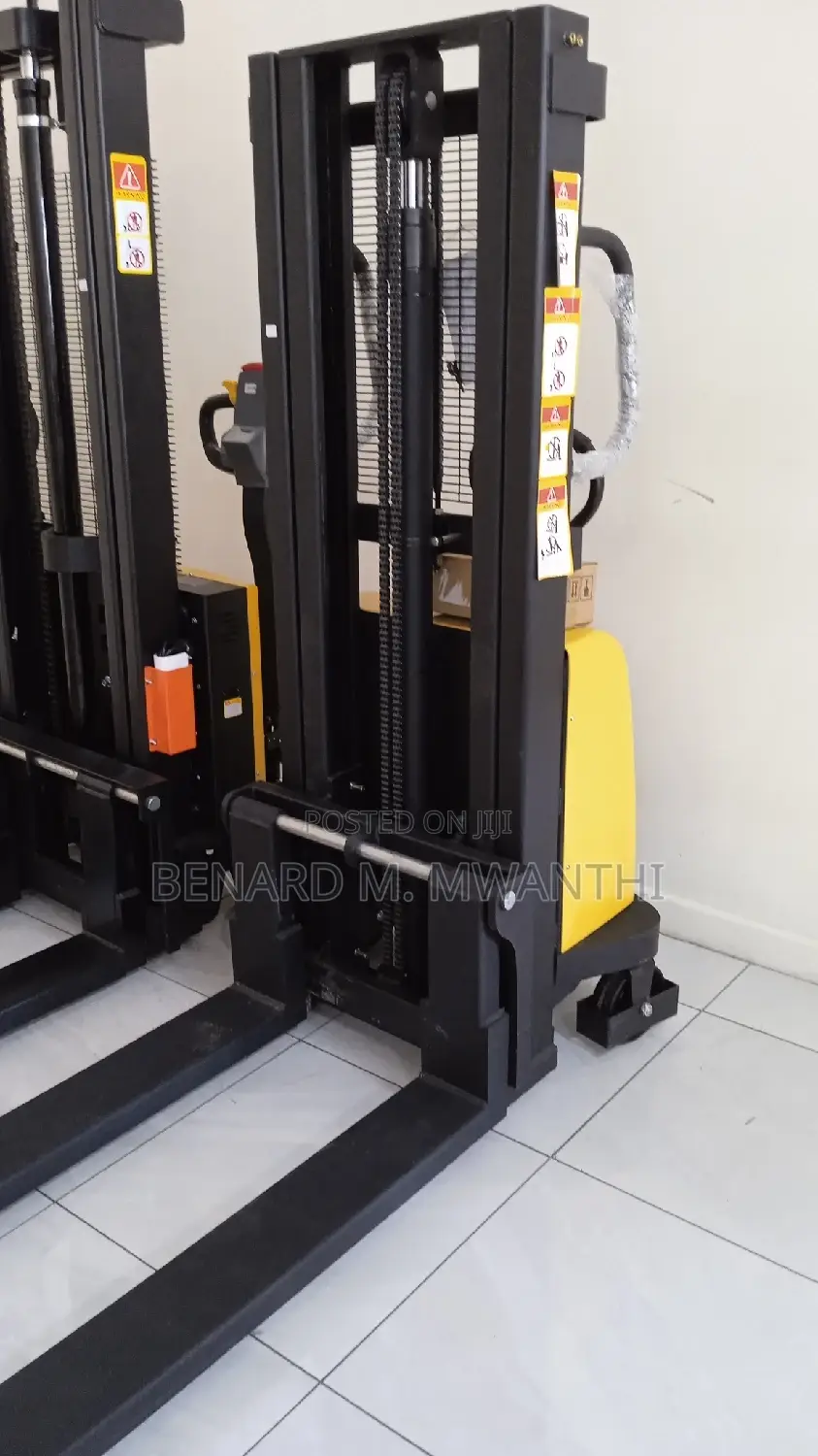 Forklifts Electric