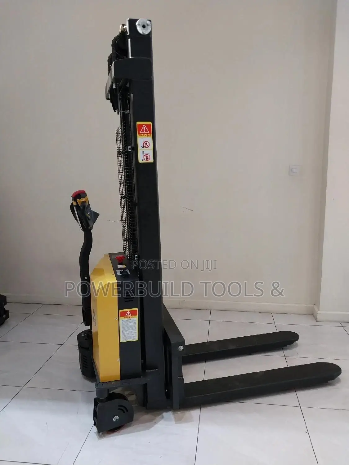 Electric Stacker 1.5tonnes