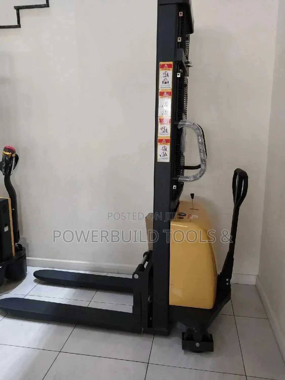 Semi Electric Stacker 2tonnes
