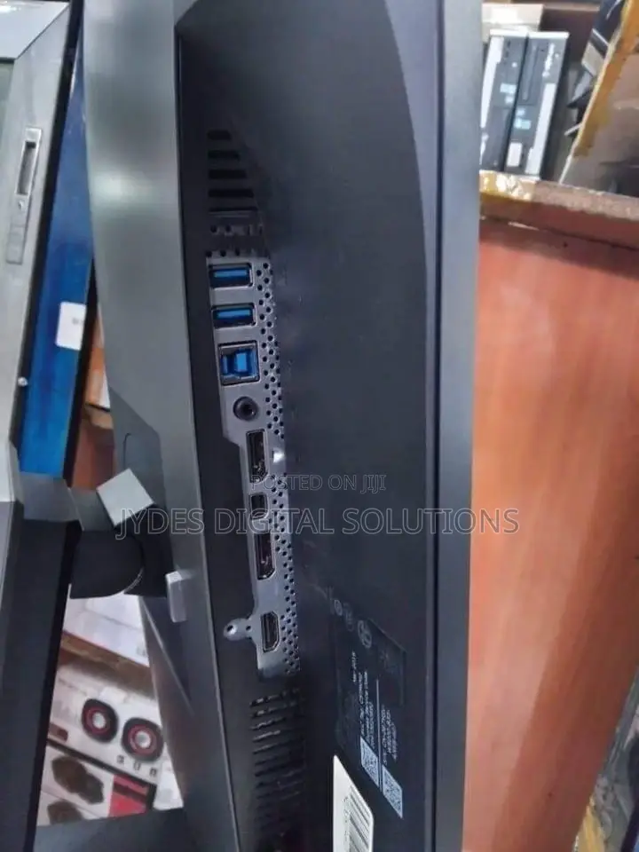 24" Dell Wide TFT Monitor