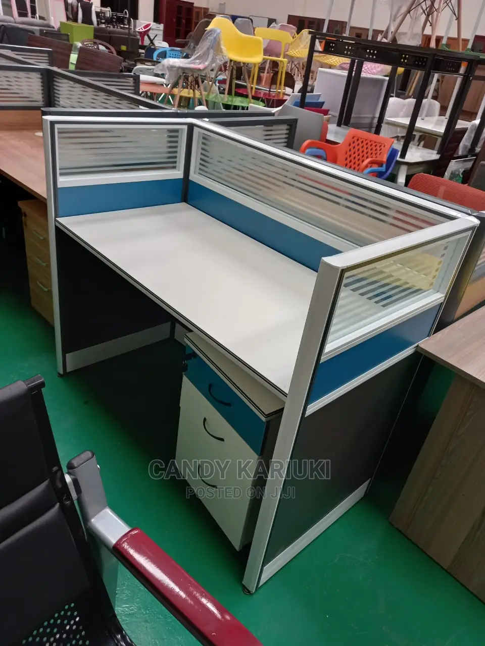 One Way Workstation