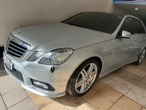 Mercedes-Benz E250 2011 Silver