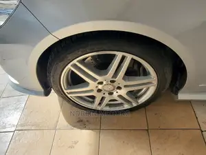 Mercedes-Benz E250 2011 Silver