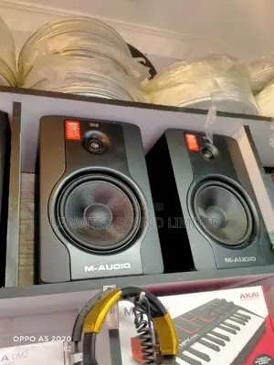 Studio Bx8 Monitor Speakers