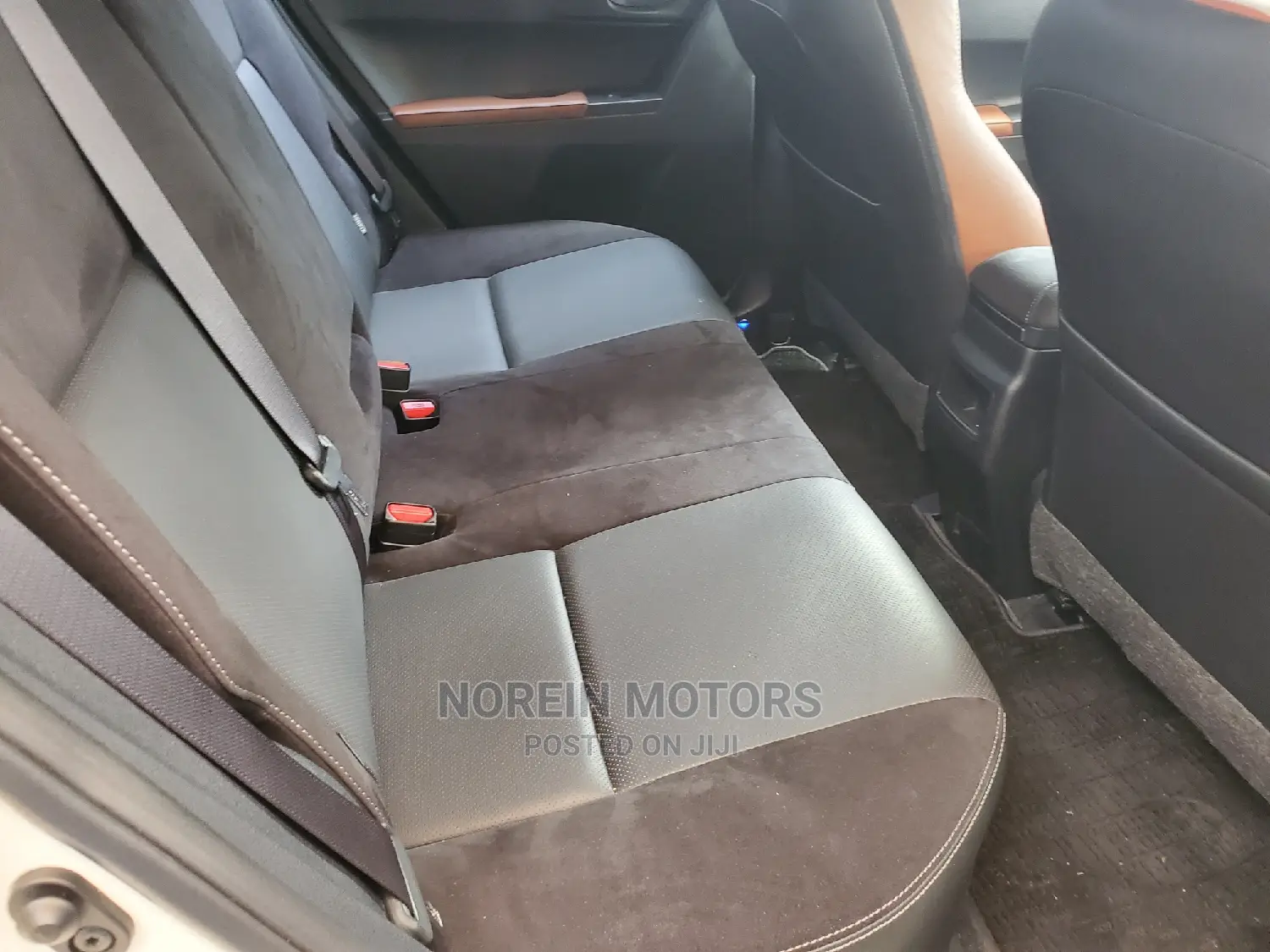 Toyota Auris 2016 Off White