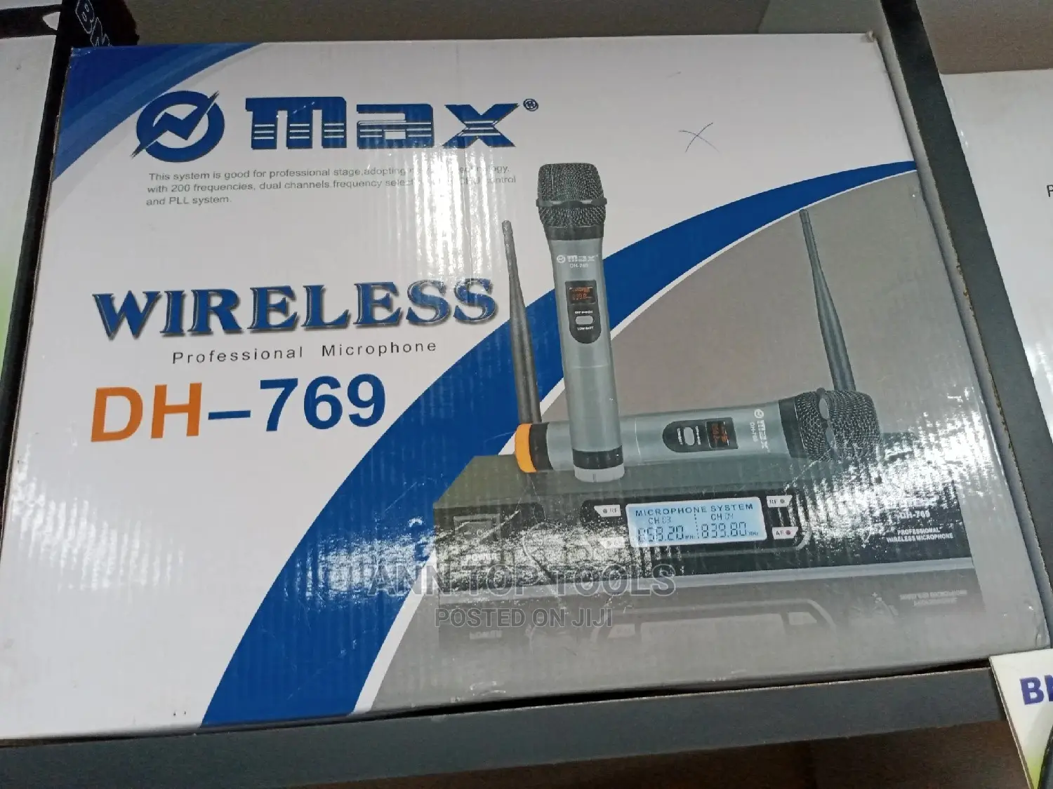 Max Wireless Microphone