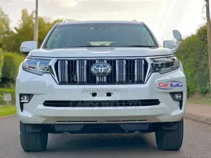 Toyota Land Cruiser 2017 Pearl
