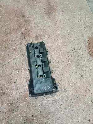 2tr Engine Top Cover