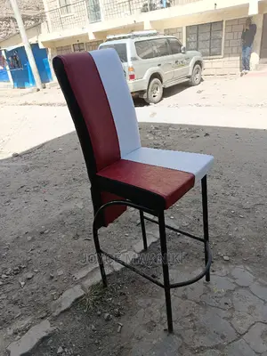 Executive High Chair
