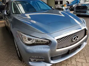 Nissan Skyline 2016 Blue