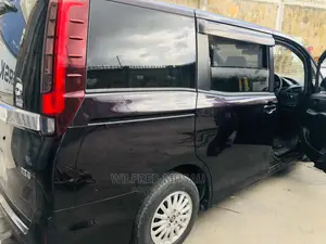 Toyota Noah 2015 Black