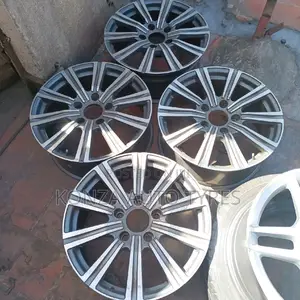 Toyota Land Cruiser V8 Sport Rims Size 21