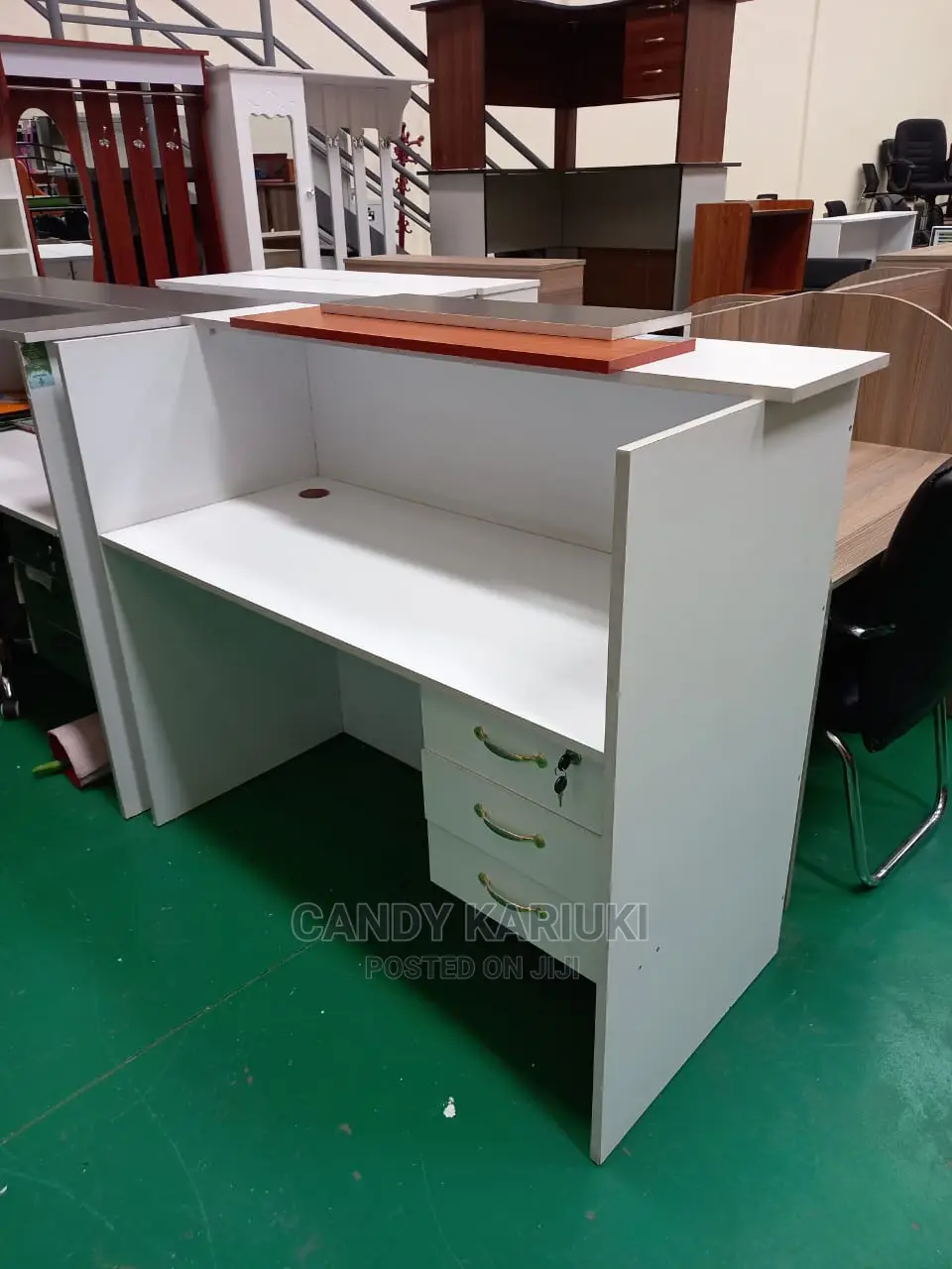 Spacious Reception Desk