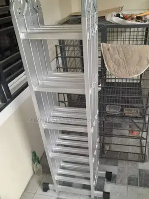 Multi- Purpose Aluminum Ladder Folding Step Ladder