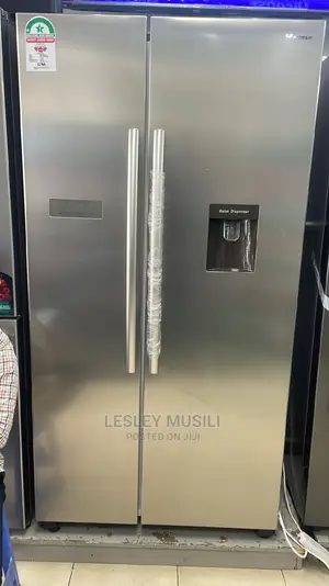 Hisense RC-74WS4SIB 562L Fridge