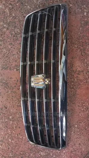 Front Grille Crown 2008