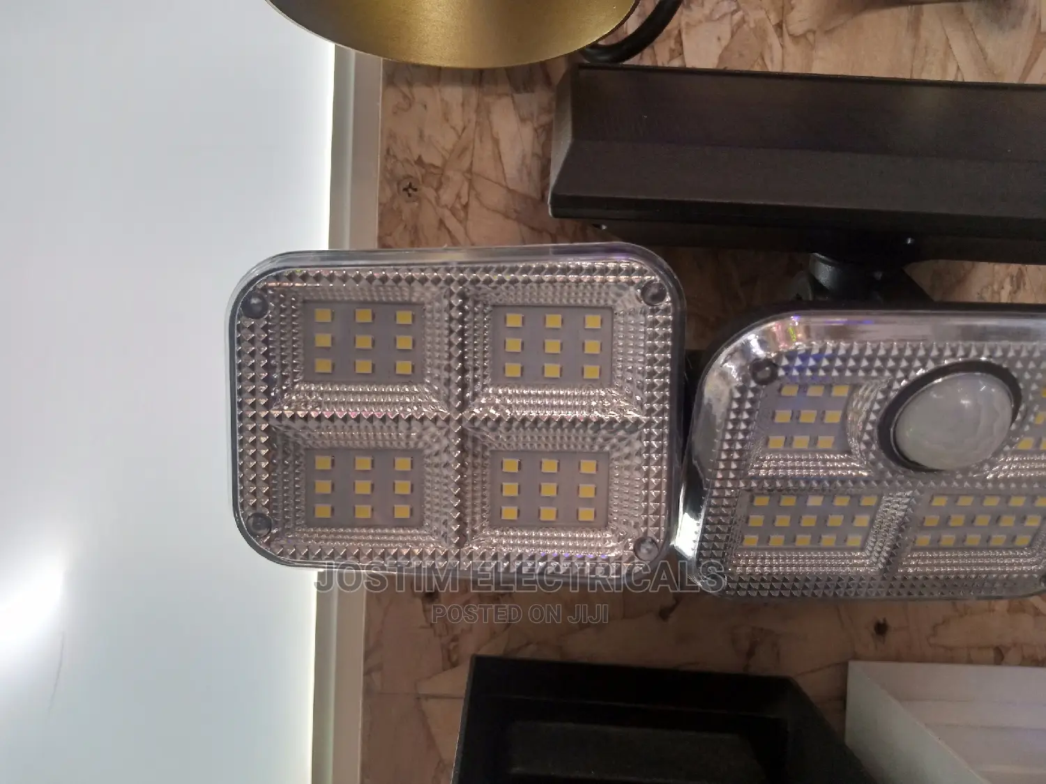 Solar Wall Lamp Three Sided