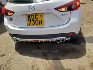 Mazda Axela Fitted With White Rear Diffuser