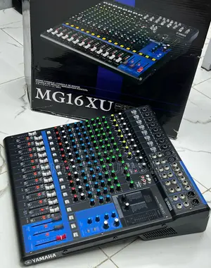 Yamaha MG16XU 16-Channel Mixer