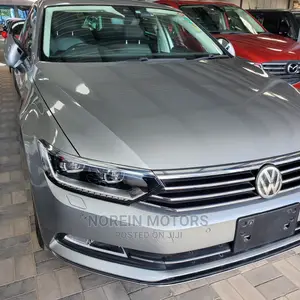 Volkswagen Passat 2016 Gold