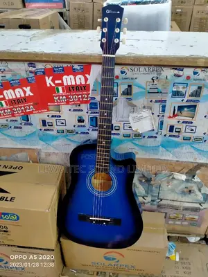 Acoustic Guitar/38