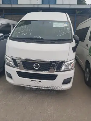 Nissan Caravan (Urvan) 2016 White