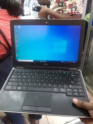 Laptop Dell Latitude E7240 8GB Intel Core i7 SSD 256GB