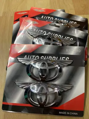 Universal Toyota Branded Silver Side Indicator Lamp Cover