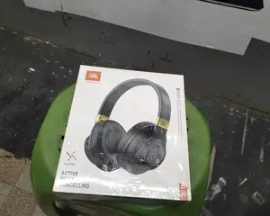 JBL E55bt Bluetooth Headphones