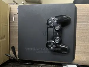 Playstation 4 Slim Preowned