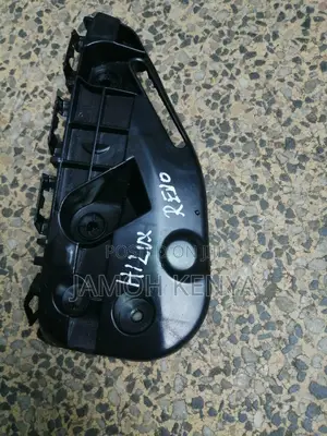 Bumper Bracket, Slide, Retainer Toyota Hilux Revo