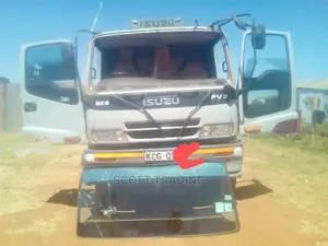 Isuzu FRR Front Windscreen
