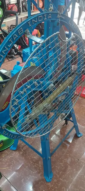 Powered 2 and 3 Blade Chaff Cutter