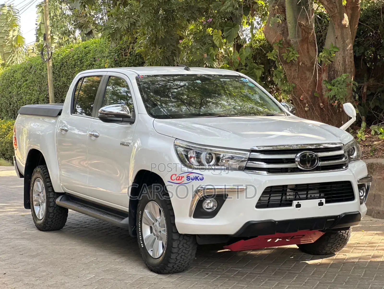 Toyota Hilux 2018 White