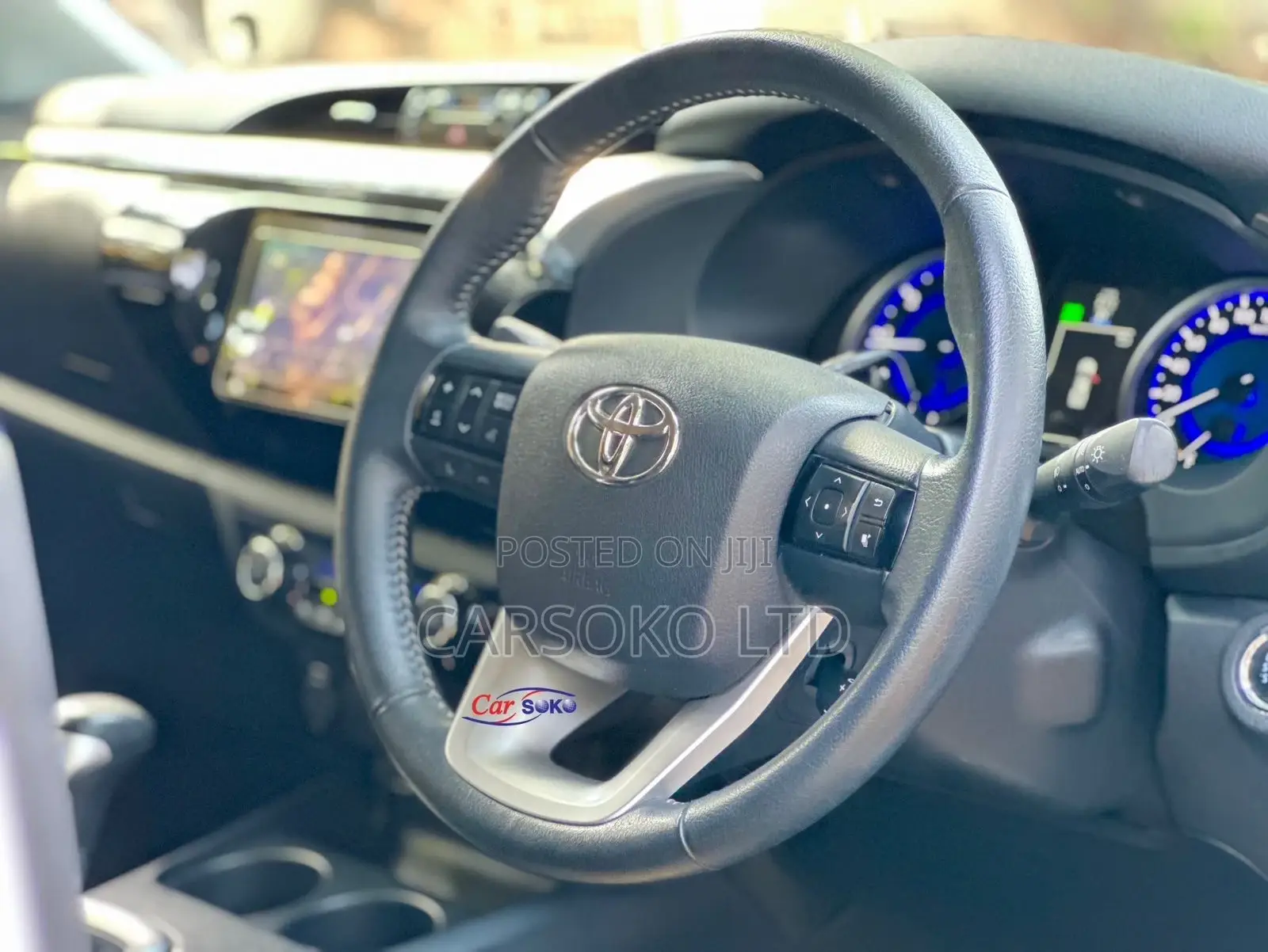 Toyota Hilux 2018 White