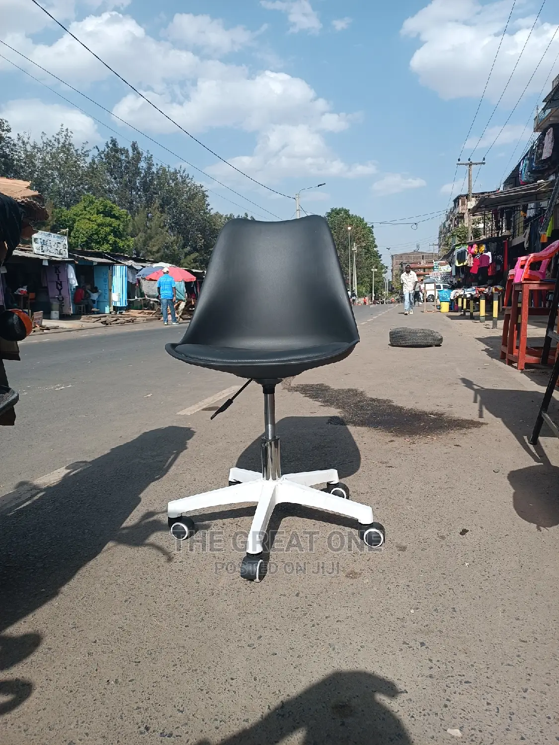 Office Chair: Office Chair