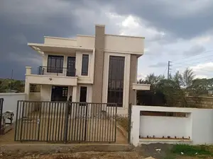 4bdrm Townhouse/Terrace in Kibiku for Sale